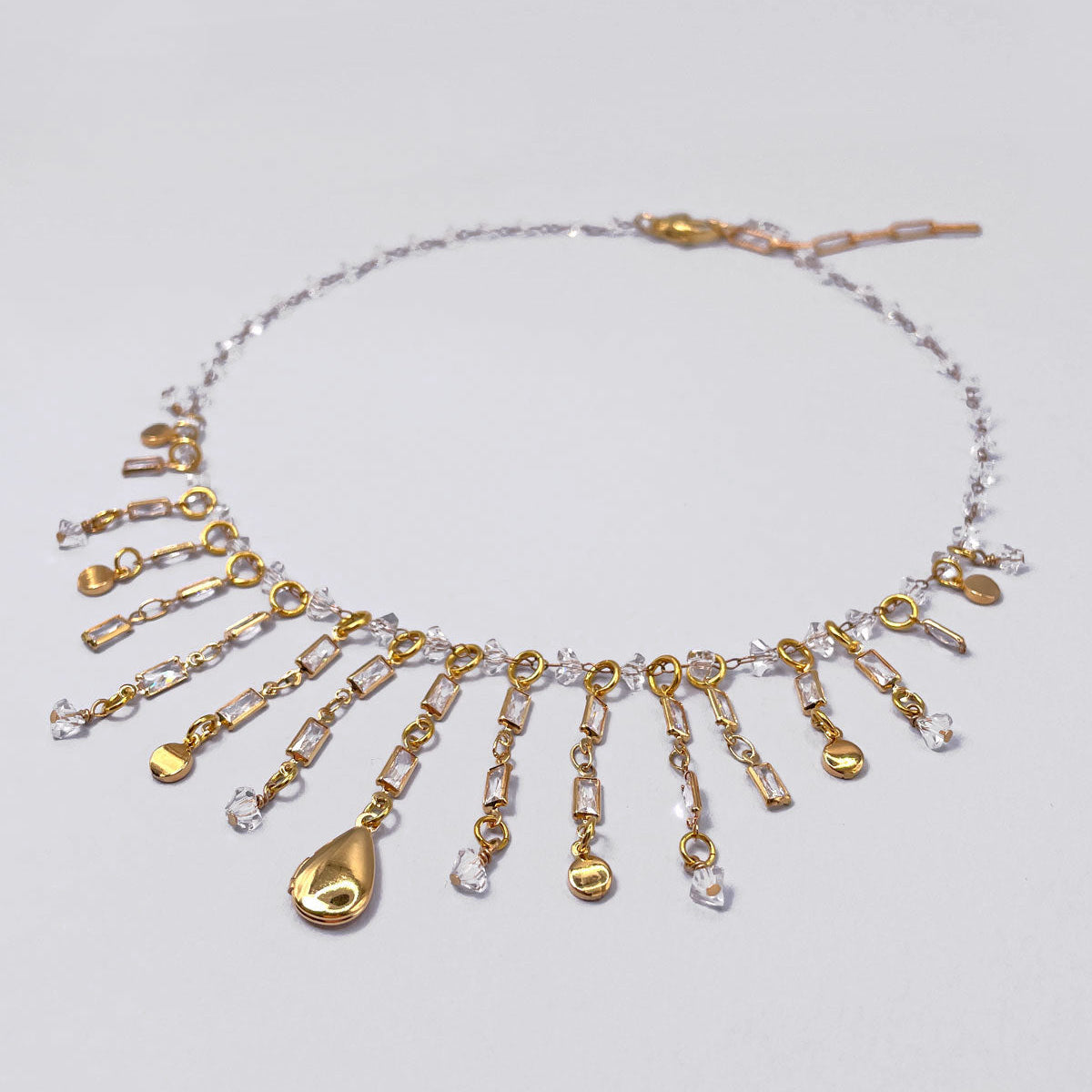 Collana con Cascata di Zirconi e Mini Locket 